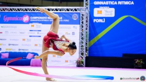 esibizioni raffaeli sofia ita sfe04336a copia simone ferraro ph copia